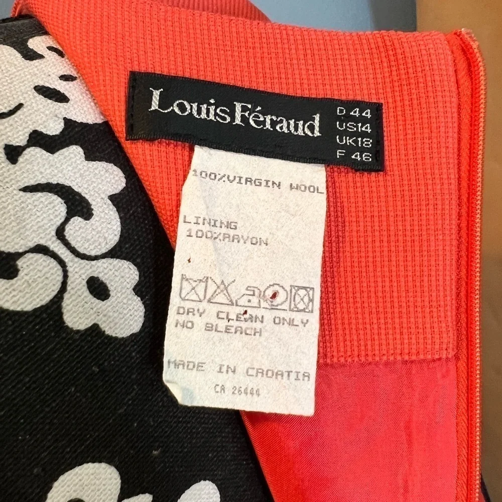 Louis Feraud,Stunning Coral 💯 Virgin Wool,Completely Lined & Sinfully Soft,EUC